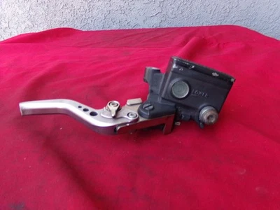 YAMAHA FZ-09 FRONT BRAKE MASTER CYLINDER 2014-2016 OEM NICE FZ09 1RC-2580A-00 Foto 1 de 4