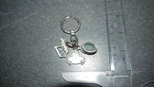 Vintage Metal charm Keyring - Picture 1 of 2