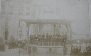 Photographie ancienne vers 1900 Musique Place Ste Eugénie à Biarritz - Foto 1 di 3