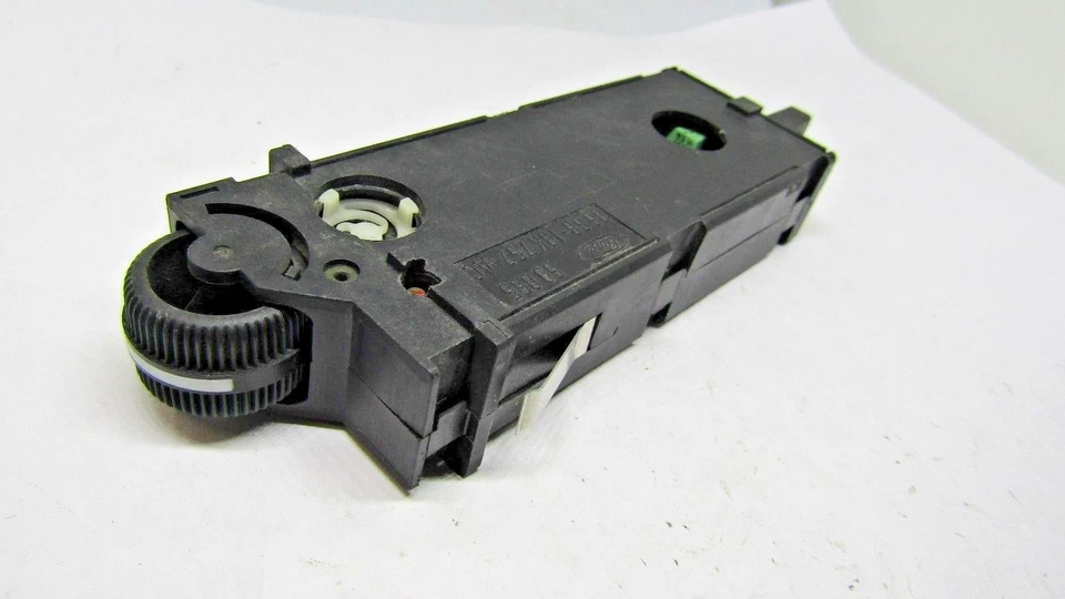 86GB-13K752-AC  MERKUR SCORPIO INSTRUMENT PANEL DIMMER LIGHT  SWITCH - Image 1 of 4