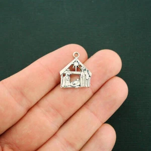 8 Nativity Charms Antique Silver Tone Beautiful Detail - XC054 - Picture 1 of 2