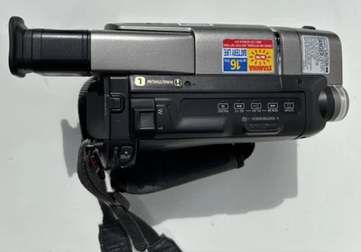 Sony Handycam Vision CCD-TRV37 Video 200X Digital Zoom Video Camera- NO BATTERY - Image 1 of 4