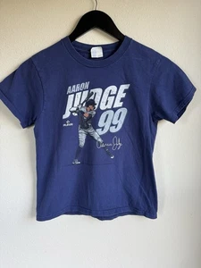 Camiseta juvenil Aaron Judge de los Yankees de Nueva York azul juvenil mediana Port & Company - Imagen 1 de 10