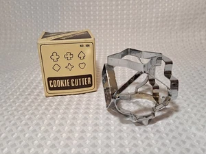 Vintage 6 Sided Shapes 3D Metal Cookie Cutter Spade Club Diamond Heart #506 - Picture 1 of 13