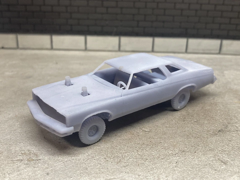 Coche de demostración Buick Demolition Derby 1975 impreso en 3D escala 1/64 para diorama fundido a presión Foto 1 de 4