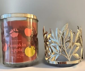 Bath & BodyWorks Candela stoppino singolo 8 oz. Porta mela zucca e vite argento 2024 - Foto 1 di 4