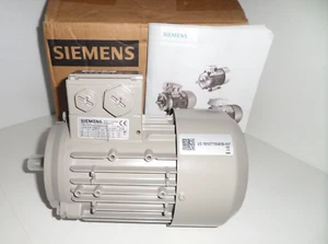 ⭐NEW IN BOX⭐ SIEMENS 1LE10020CB322KA4 ELECTRIC MOTOR 460V - Picture 1 of 23