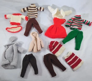 Vintage Barbie Winterkleidung 15-teiliges Set - Strickmantel Pullover Hose Rock Kleid - Bild 1 von 22