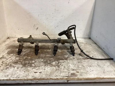 Toyota Truck 1986 4runner carril inyector de combustible con inyectores Foto 1 de 4