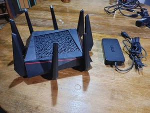 Router inalámbrico para juegos Asus RT-AC5300 Tri-Band Gigabit - Imagen 1 de 3