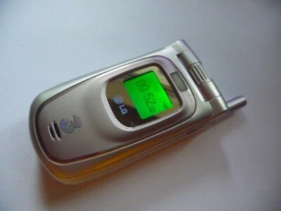 SIMPLE EASY PENSIONER ELDERLY  3G LG U8120 LOCKED TO 3 MOBILE WORKING FINE - Image 1 of 4