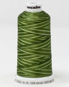 Madeira Classic Rayon 40, #2033 DARK GREEN OMBRE 1000m Variegated Embroidery Thr - Imagen 1 de 1