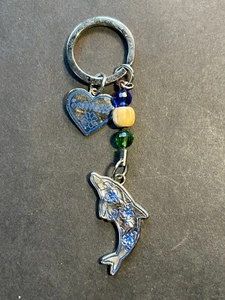 SEA WORLD KEYRING with metal dolphin and heart charms, beads Dangle - 2008 - Picture 1 of 5