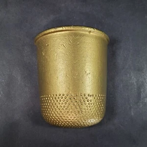 Vintage Thimble Wall Pocket Hanging Plater Gold Tone 5" - Picture 1 of 8