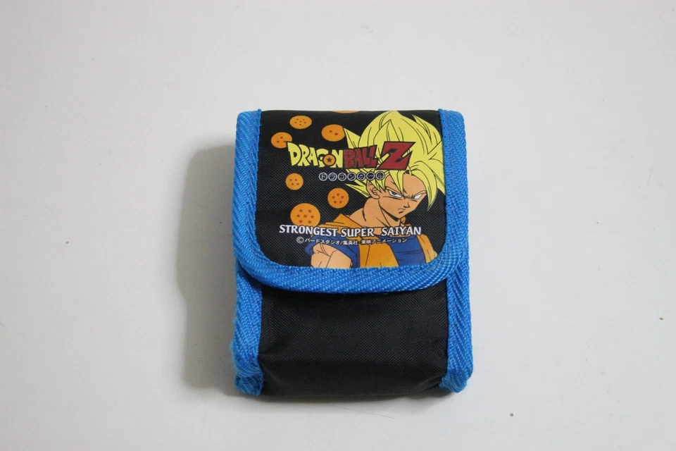 Estuche de transporte Dragon Ball Z para Nintendo Game Boy Advance SP / Super Saiyan Goku Foto 1 de 4