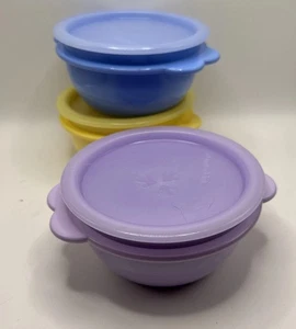 Tupperware One-Touch Bowls 2514A blanco con tapa azul contenedor de 16 OZ pequeño plástico - Imagen 1 de 10