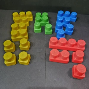 Vintage Best Lock Big Building Blocks Quantity 20 Primary Multicolor Preschool - Picture 1 of 5