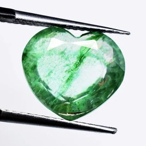 4.15ct 11.49x10.37mm Heart Shape Natural Green Emerald Treated Gemstone, Zambia - Picture 1 of 4