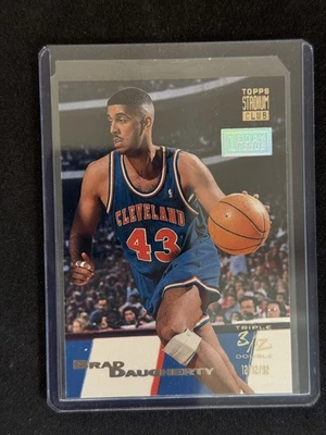 1993-94 Stadium Club #7 Brad Daugherty edição de primeiro dia - Imagem 1 de 2