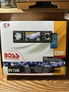 RECEPTOR AM/FM BOSS BV7300 IN-DASH DVD/MP3/CD PANTALLA ANCHA MONITOR TFT 3.2 - Imagen 1 de 7