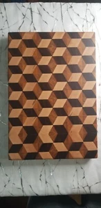 3D Ilusion wooden cutting board - Hand made 14×10×1 1/8 - Picture 1 of 6