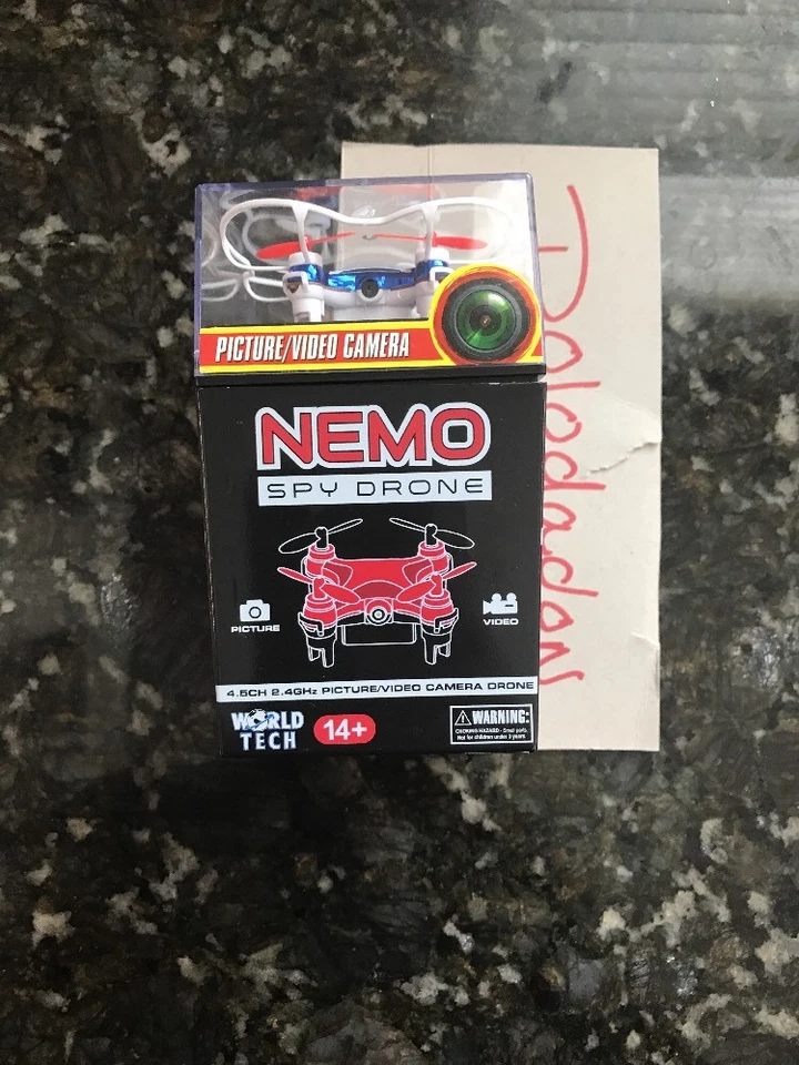 World Tech Toys 2.4Ghz Nemo Spy Drone - Video/Picture Camera 4.5 Channel RC - Image 1 of 4