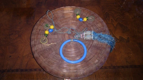 Quilting Basket w/Accessories Material Thread Chinese Good Luck Items on Top Cover