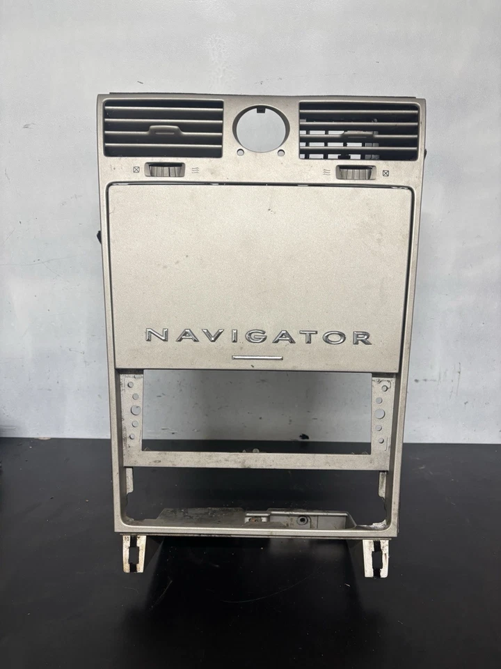 2003-2006年林肯领航员仪表板收音机交流气候控制挡板带通风口原始设备制造商 — 第 1/4 张图片