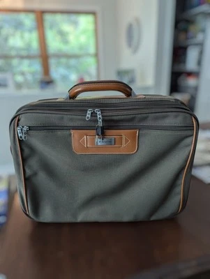 Samsonite Green Canvas And Brown Leather Briefcase - Image 1 of 4