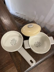 VINTAGE 3 pc Metal Child Toy Cookware Set Coqueval Pot Lid & Skillet Ohio Art Co - Picture 1 of 4