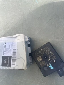 SENSOR PARACHOQUES TRASERO MERCEDES BENZ PUNTO CIEGO DERECHO O IZQUIERDO OEM ORIGINAL ORIGINAL - Imagen 1 de 1