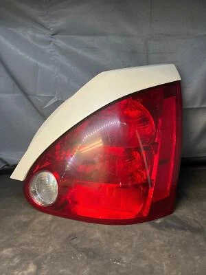 Fits 2004-2008 Nissan Maxima, Right Taillight Assembly, OEM:265207Y025 Foto 1 de 4