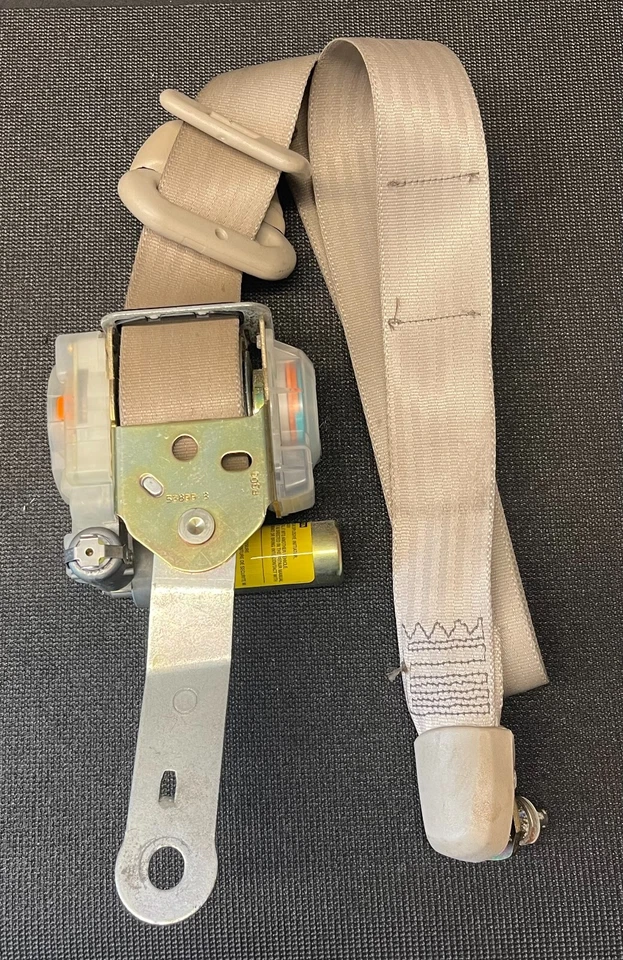 Toyota Avalon 1998 1999 cinturón de seguridad lateral derecho pasajero delantero retractor OEM Foto 1 de 4