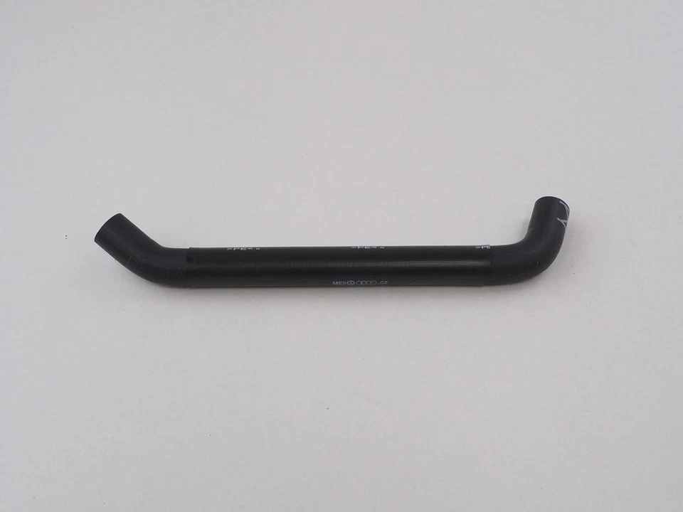 Original AUDI VW A3 S3 Sportback Lim. quattro. Sportb. Manguera de refrigerante 1K0121051R Foto 1 de 1