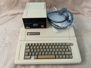 Apple II (IIe) Vintage Computer INTERNATIONAL BUYERS WELCOME ref.77 - Afbeelding 1 van 7