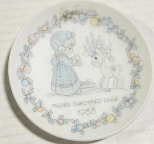 Precious Moments - 4" Merry Christmas Deer Plate 1988 (Copyright 1988) - Picture 1 of 3