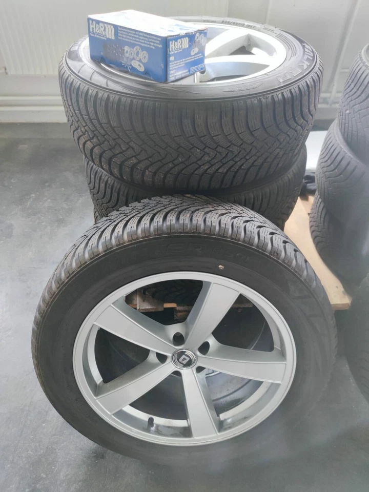 Winterkompletträder Falken 235/55R19 105V auf Alufelgen (von Audi SQ5 EZ 2018) - Bild 1 von 4