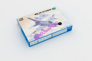Trumpeter 1/48 02858 MiG-21 F-13/J-7 Fighter - Picture 1 of 8