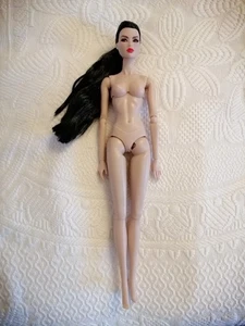 Fashion Royalty Ayumi Mirage Black Hair Used (rare)  - Foto 1 di 4