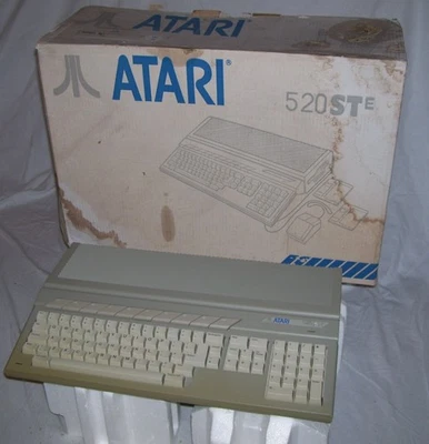 Atari ST 520 STE Computer 4MB Memory TOS 1.62 PSU Re-Capped STM1 Mouse BOXED - image 1 of 4