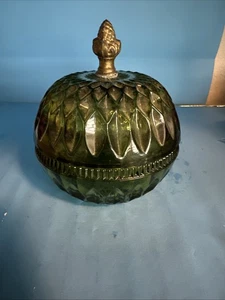 Vintage Indiana Glass Mount Vernon Green Candy Dish With Acorn Topped Lid - Picture 1 of 3