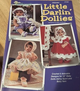 LITTLE DARLIN' DOLLIES 6 OUTFITS FOR 12" BABY DOLLS CROCHET PATTERN BOOKS 1997 - Picture 1 of 3