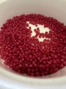 30grams Japanese glass seed beads Matsuno 8/0-#226 Matte Frosted Dark Pink - Picture 1 of 1