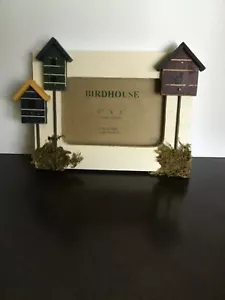 3-D Wooden Photo Frame with, Birdhouse design 4”X 6” - Picture 1 of 3