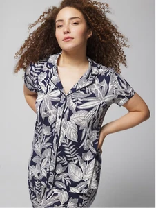 NUEVO CON ETIQUETAS SOMA Cool Nights Estampado Manga Corta Cuello Muesca - PATRÓN PALMERAS AZUL MARINO - Imagen 1 de 8