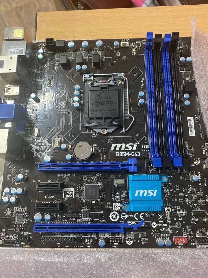 Материнская плата MSI B85M-G43 LGA1150 Micro-ATX Intel B85 DDR3 PCIe 3.0 USB 3.0 НОВАЯ - Изображение 1 из 2