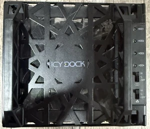 Icy Dock Black Vortex MB074SP-1B 4 Hot Swap HDD In 3 x 5.25 Bay Enclosure USED - Picture 1 of 4