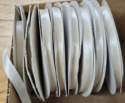 Lot of Ivory Eggshell Bridal Satin Ribbon Trim Bulk Spools & Remnants 5/8" #3 - Image 1 of 4