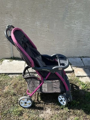 Carrinho de transporte Baby Trend passaporte. Preto e rosa. Usado Ótimo Estado - Imagem 1 de 4
