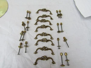 lot poignées de commode en bronze de style louis 15 - Foto 1 di 6